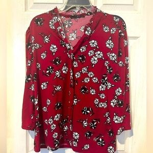 NWOT Adrienne Vittadini Burgundy Floral Top With Ruffled Neckline And Front Tie